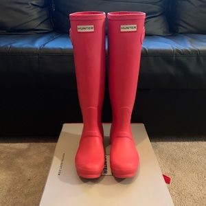 Hunter boots original tall bright coral matte